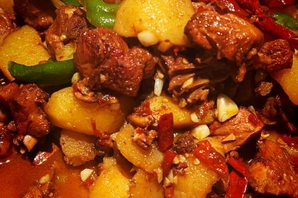 王飞新疆菜·大盘鸡·烧烤(沙湾街店)