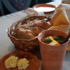 Renaissance Restaurant 여행 사진