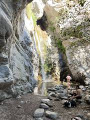 Millard Falls Trailhead