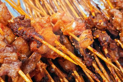 马思烧烤(凤凰美食城店)