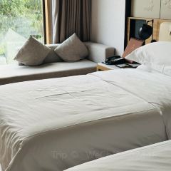 维纳斯皇家酒店(桂林两江四湖象鼻山店)·  田园小菜·桂林家常菜·高空观景餐厅 User Photo