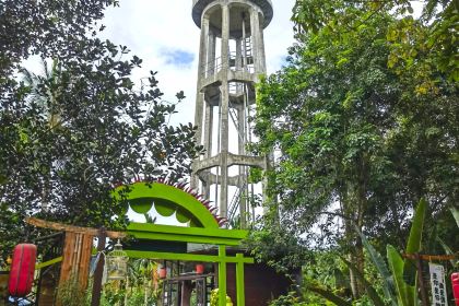 和梅水塔咖啡店