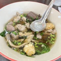 A pong mae sunee User Photo