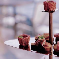 Paper Moon User Photo