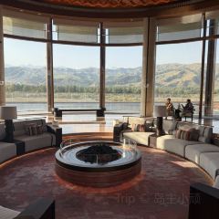 那拉提华美胜地英迪格酒店·恰秀·邻里餐厅 User Photo