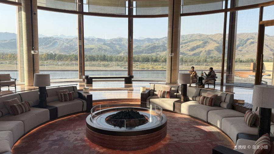 那拉提华美胜地英迪格酒店·恰秀·邻里餐厅