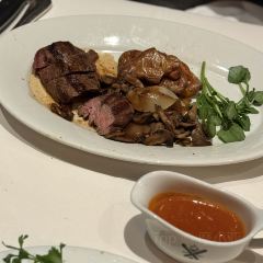 Gallagher’s Steakhouse NYC User Photo