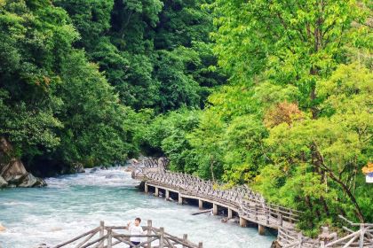 梅子山庄·土司宴