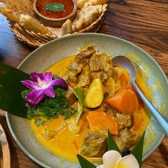 望天树雨林餐厅 User Photo