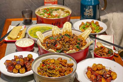 三人行酱汁鸡·新派炒鸡(人民广场店)