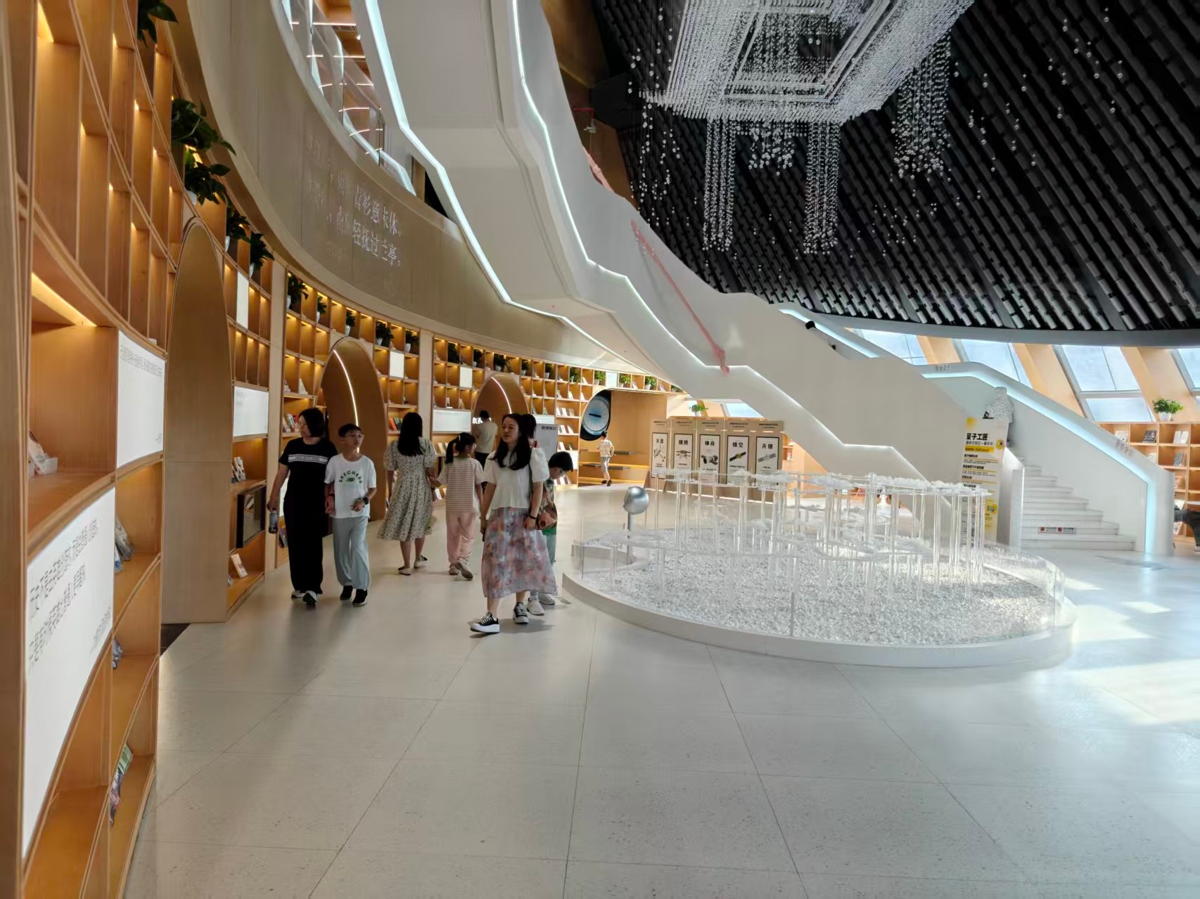 《三體·時空漫遊》沉浸式科幻體驗展 | 蘇州高鐵之心·未來科幻館