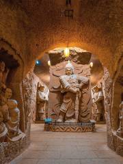 Ten Thousand Buddha Cave