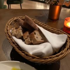 Escape Caffe & Lounge User Photo