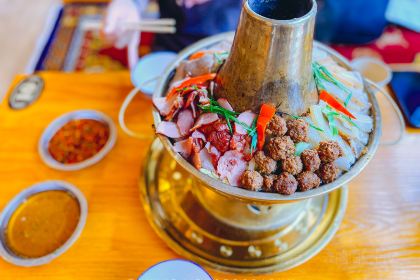 Zhaganaheimaoniu Restaurant