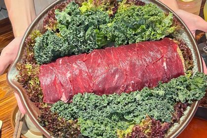 牛小妹牛骨火鍋（花千樹店）