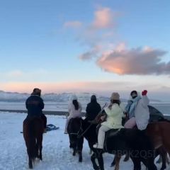 禾木老村山庄 User Photo