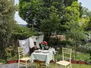 Botanica house