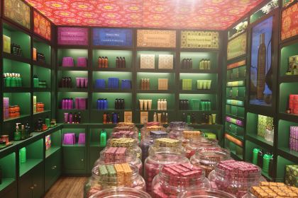 Black & White Restaurant