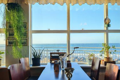 Röstin Restaurant - The Old Lighthouse Café