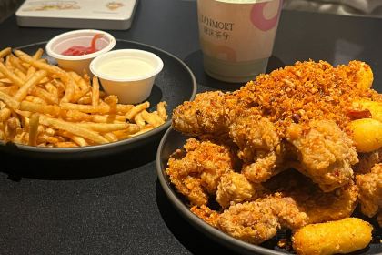 小叫天泡椒活田鸡(财贸店)