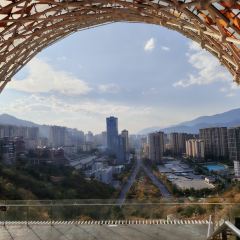 伴山酒店咖啡厅 User Photo