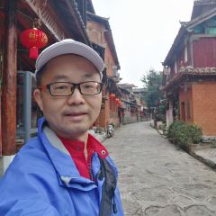 普者黑撒尼客栈·仙人洞村撒尼客栈餐厅 User Photo