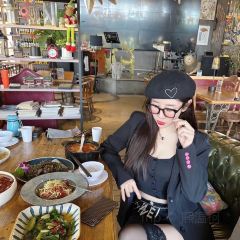 酤居湖景音乐餐吧(安宁店) User Photo