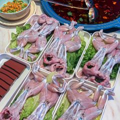 川渝美蛙鲜鱼火锅(盛唐湾店) 여행 사진
