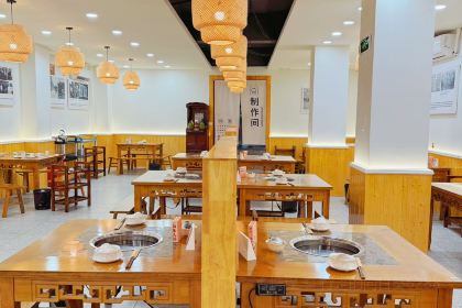 龙闻老火锅(鼓浪屿店)