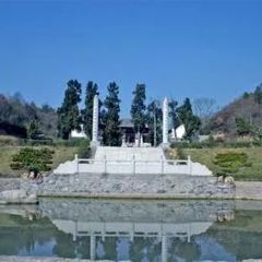 YING JIE XIAOCHI User Photo