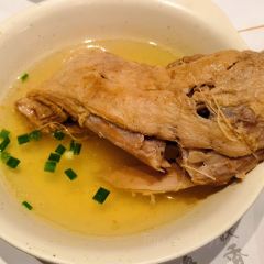 上面坊酥鸭大面(东诸安浜路店) User Photo