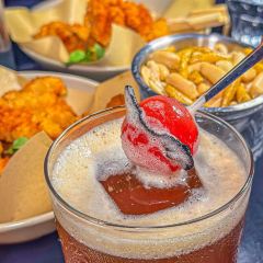 DEW Lounge User Photo