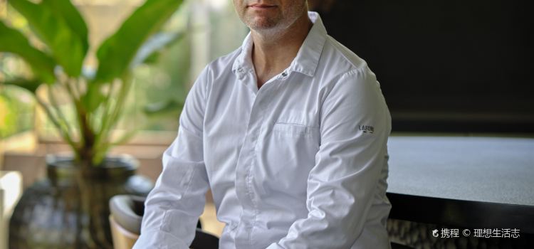 Aulis Phuket