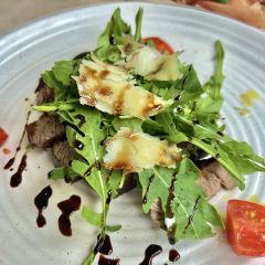 Saliey Garden User Photo