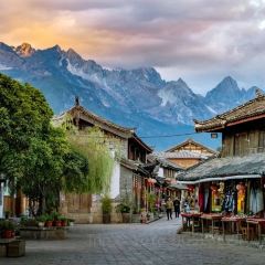 明记烧肉米线烧肉卷粉(中心小学店) User Photo