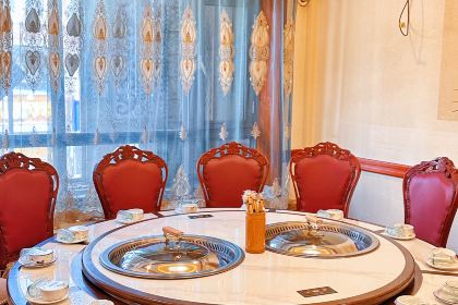 老东北农家菜·粗粮馆·铁锅炖