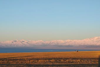赛里木湖潮克星空营地·星空餐厅 User Photo