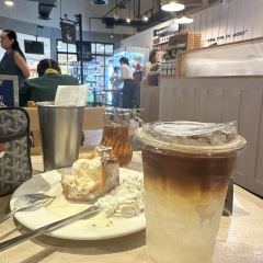 Roast @Central World User Photo