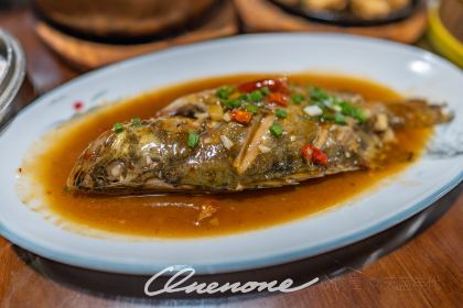 Huating Yi Hui Style Restaurant