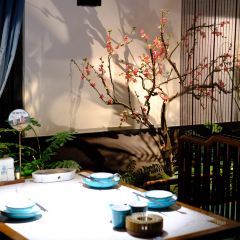 钱塘秋荷·新江浙菜(大华店) User Photo