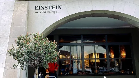 Einstein cafe & bel etage in Bern
