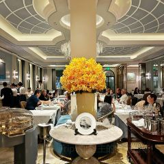 르 볼리우 여행 사진