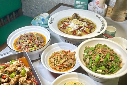 邂逅酸菜鱼(五岭大道新华店)