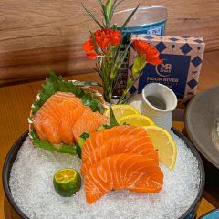 月伴湾西餐厅·招牌牛扒(幸福湖畔店) User Photo