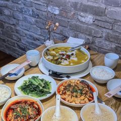 慈记外婆桥·小食店(山城巷店) User Photo