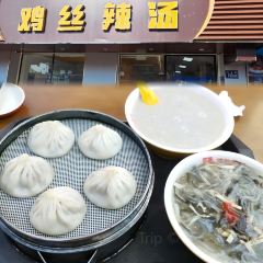 LIANG HUAI YI JUE JI SI LA TANG User Photo