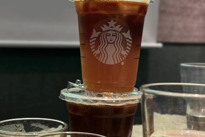 星巴克(自贡百盛店)