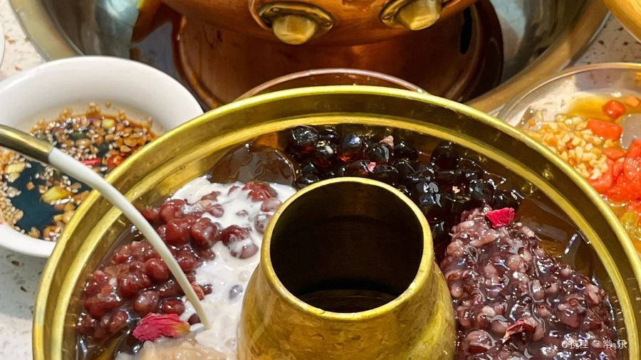 老佛爷正宗铜炉蛙锅(东二环泰禾广场店)