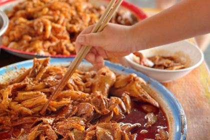 西桥君君清汤面钵钵鸡