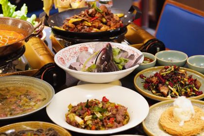 苗乡缘土菜馆·苗家传统菜